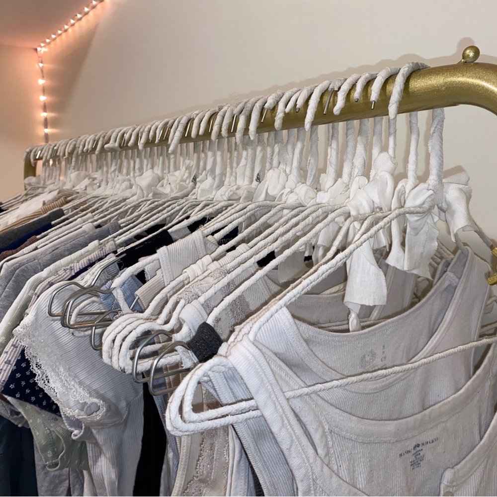 Brandy Melville hangers pack of 25!